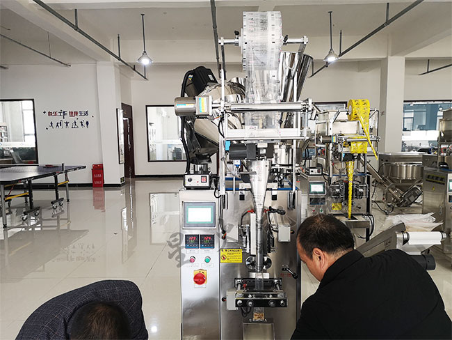 �p���Ϸۄ��w�����b�C�O��չʾ